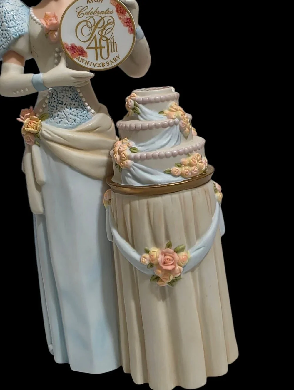 Avon 2007 President’s Club Mrs. Albee Award figurine, 40th Anniversary